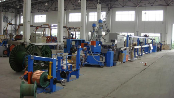 Dây chuyền đùn dây cách điện 60 + 35mm tốc độ cao với máy tự động