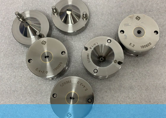 Điểm ép và đập với Tungsten Carbide rắn, Thép với xử lý nhiệt